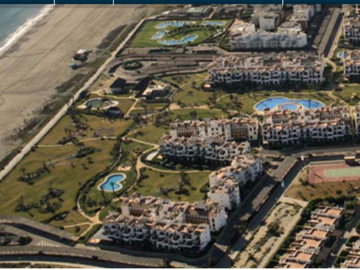 Jardines De Nuevo Vera - Magnifico Apartamento A Pie De Playa Luaran gambar